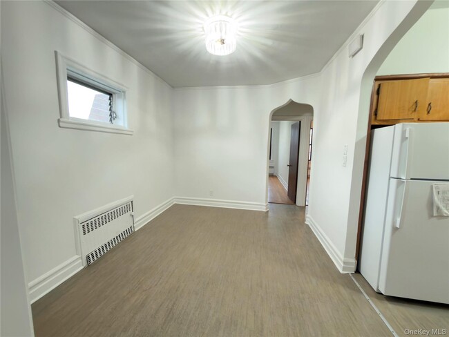 Building Photo - 1725 Paulding Ave