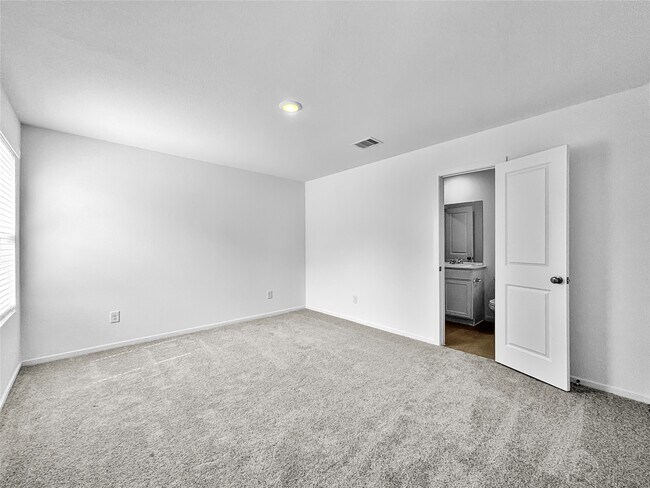 Building Photo - 5823 Standpiper Lp