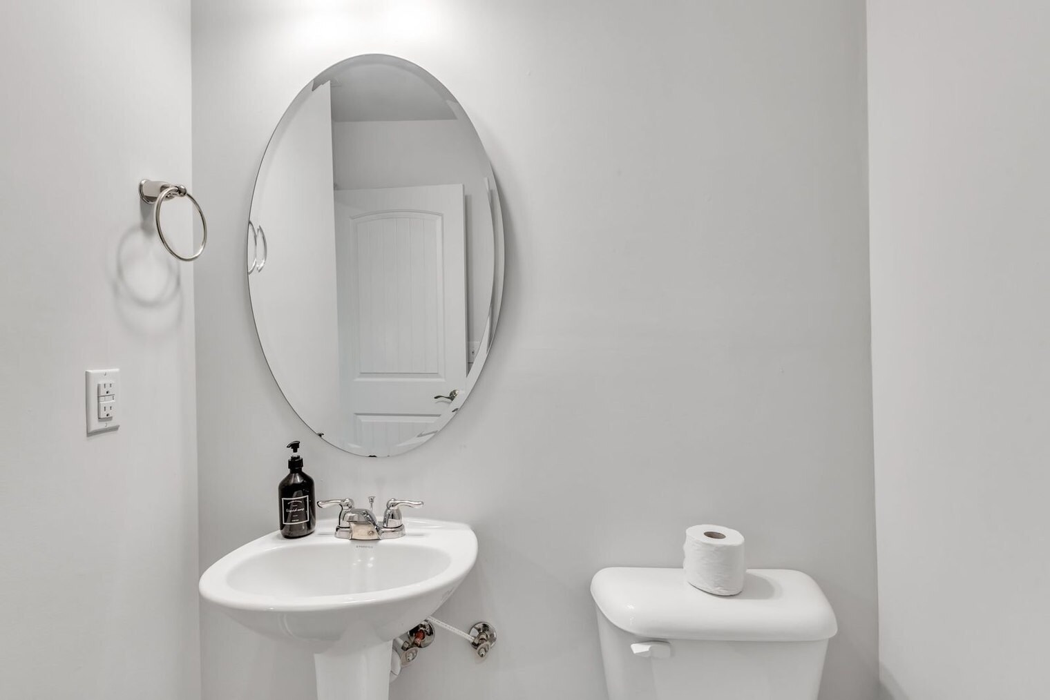 Building Photo - 229 Socket St