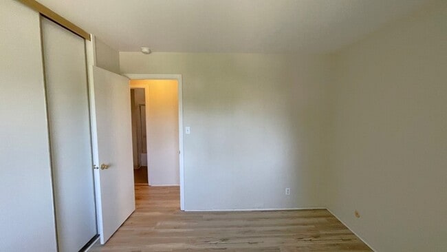 Building Photo - Walnut Creek! Highly desirable Countrywood...