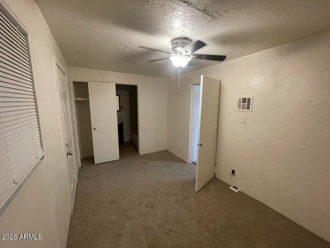 Building Photo - 241 E Elwood St