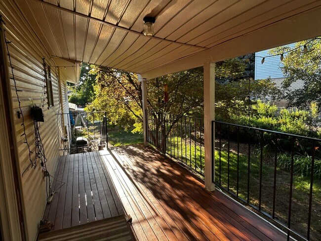 Building Photo - Price Reduced! Beautiful Home For Rent In ...