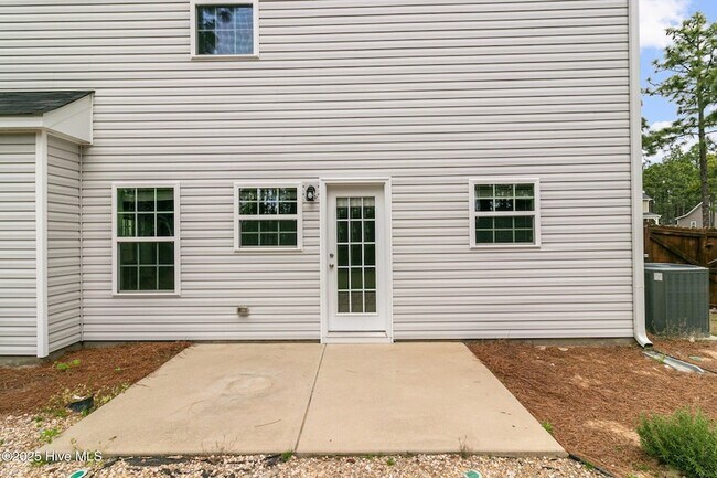 Building Photo - 4055 Irwin Dr