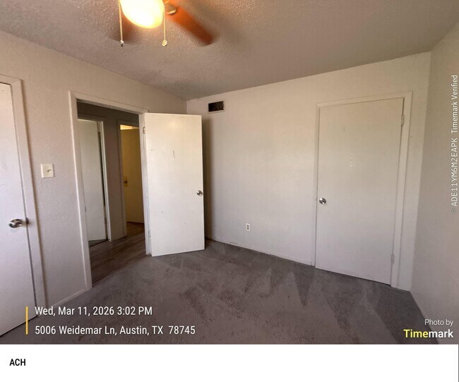 Building Photo - 5006 Weidemar Ln