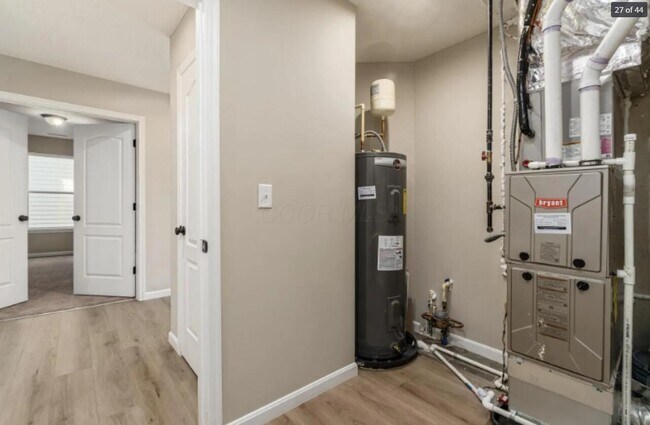 Building Photo - 4859 Amber Xing Dr