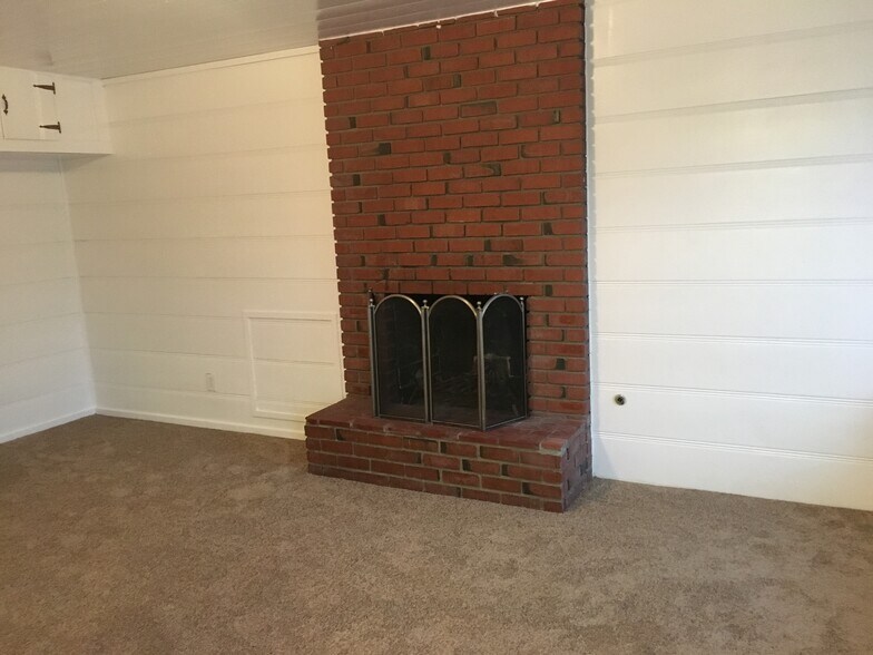 Building Photo - 2675 E Harrison St