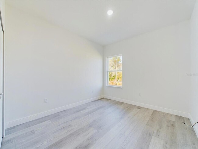 Building Photo - 16890 SW 39th Cir