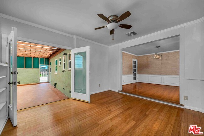 Building Photo - 3439 W 84th Pl