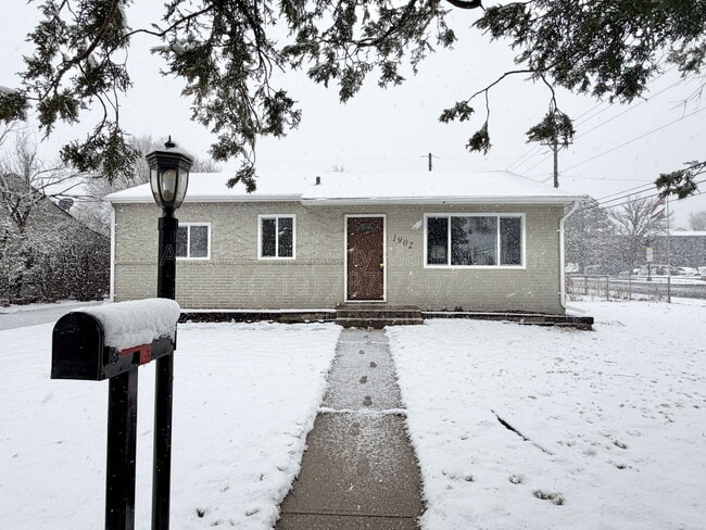 Building Photo - 1902 S Franklin Ave