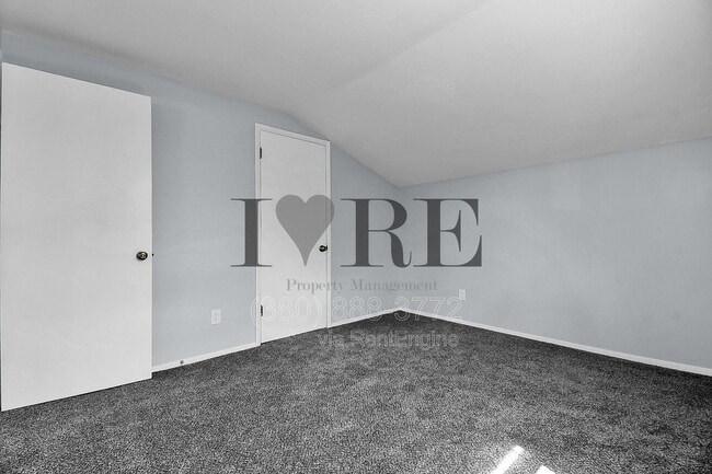 Building Photo - 1303 Barnett Rd