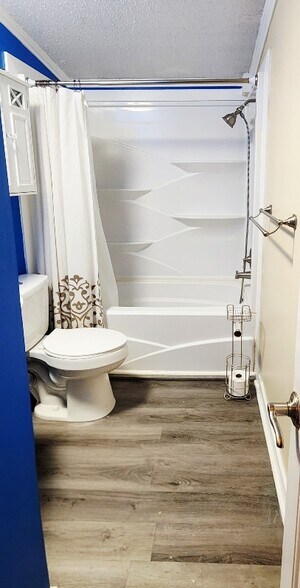 Building Photo - 1225 Sleepy Hollow Rd