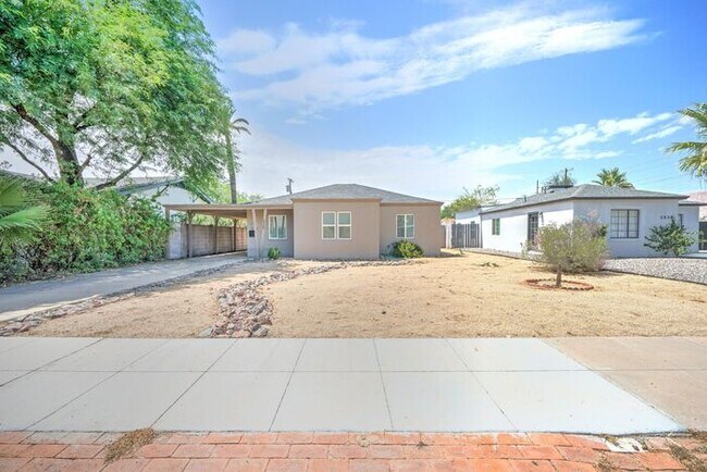 Building Photo - READY TO VIEW NOW! Beautiful Remodeled Home in the Coronado District Area