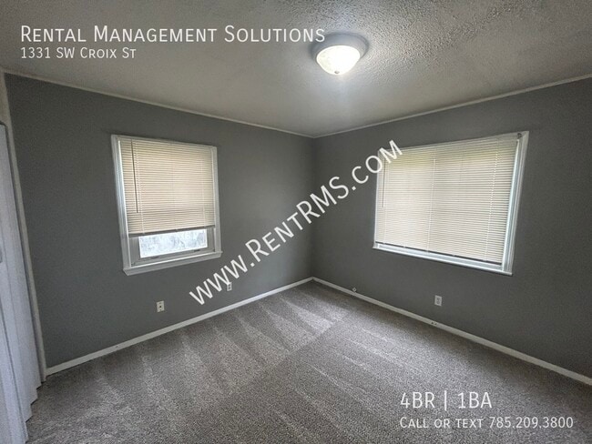 Building Photo - 1331 SW Croix St