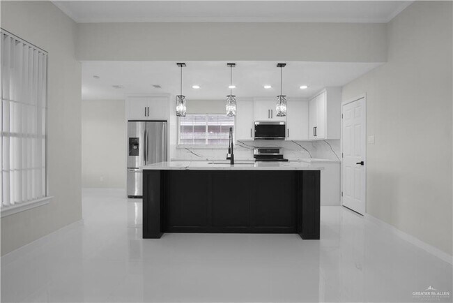 Building Photo - 21 Mynah Ave