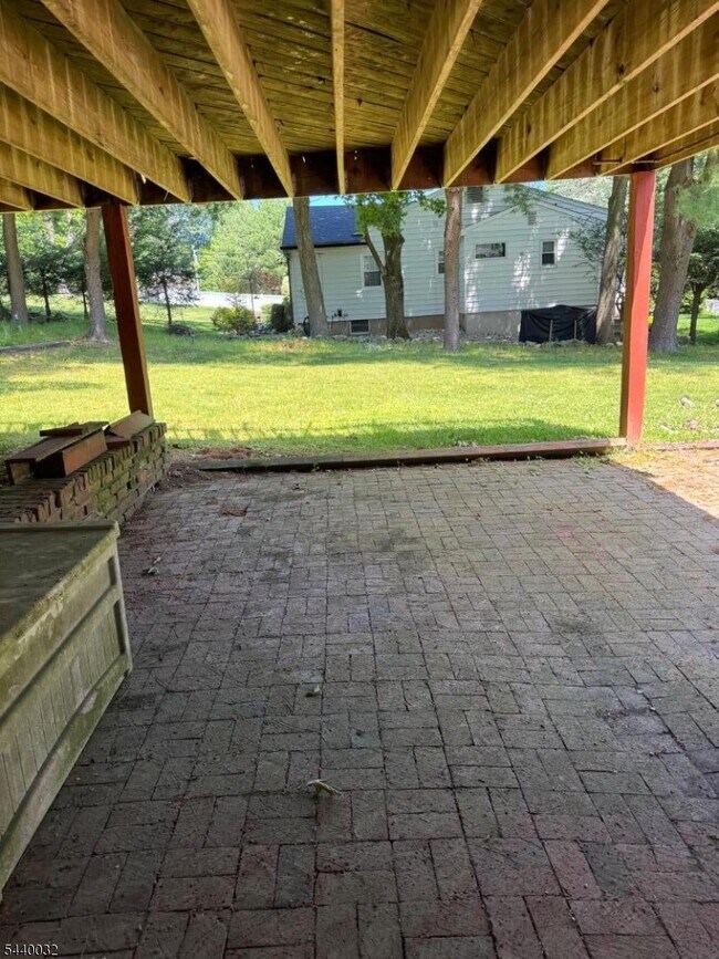 Building Photo - 76 Cider Mill Rd