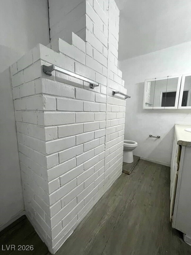 Building Photo - 4560 Rancho Hills Dr