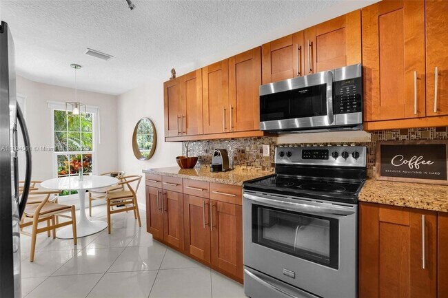 Building Photo - 10323 Hidden Springs Ct