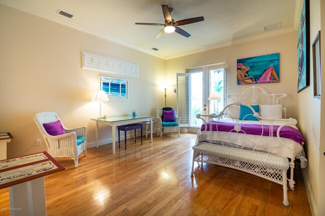 Building Photo - 4070 Alamanda Key Dr