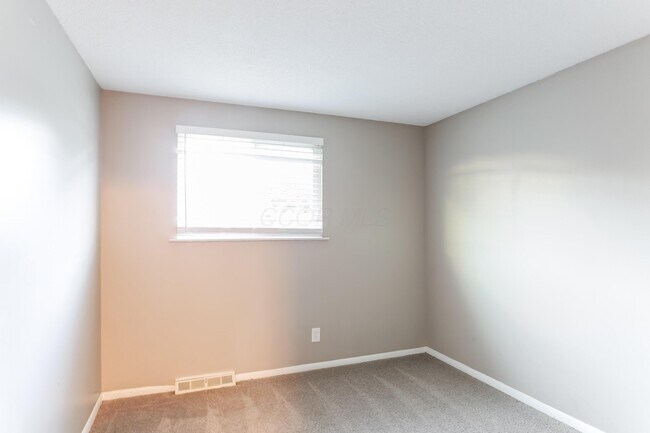 Building Photo - 4807 Warminster Dr