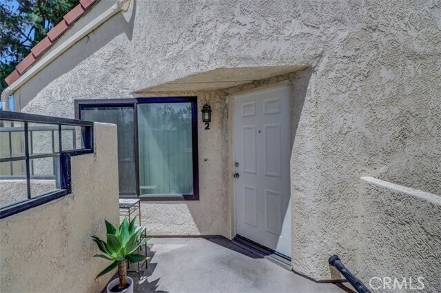 Building Photo - 2 Aruba St