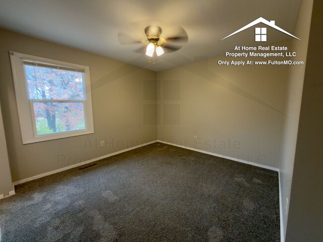 Building Photo - 1822 Springdale Ct