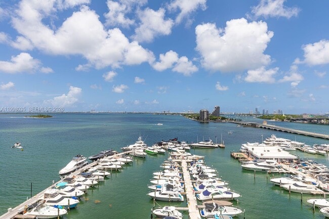 Building Photo - 1717 N Bayshore Dr