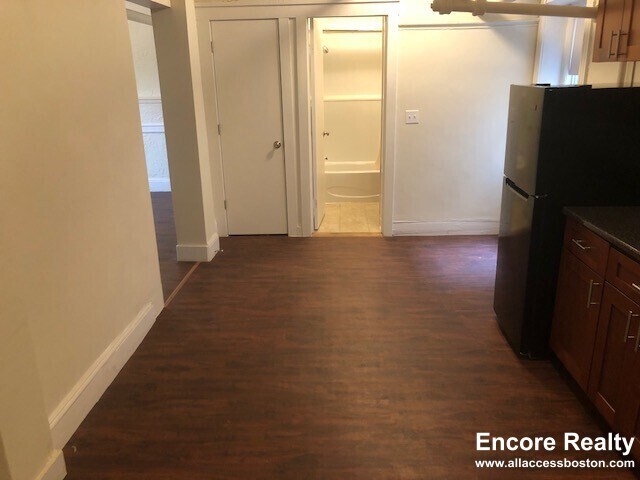 Building Photo - 1193 Boylston St