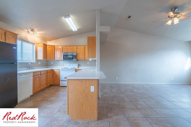 Building Photo - 1178 E 300 S
