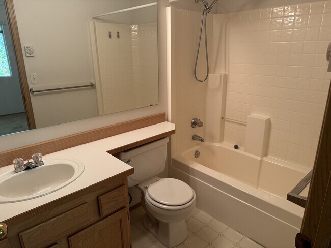 Building Photo - 11634 Breckenridge Ln NW