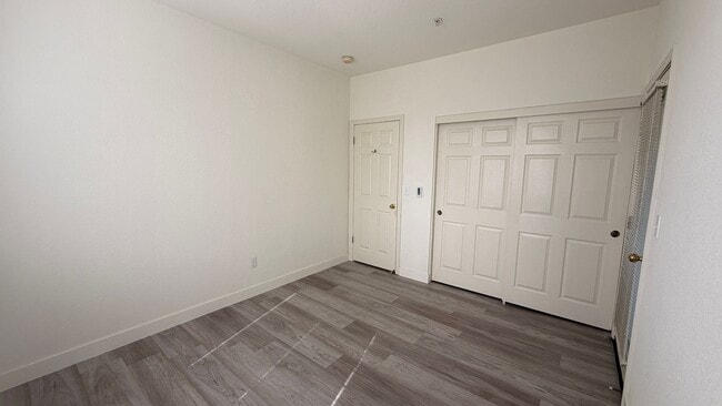 Building Photo - 3 Bed 2 Bath Available in Sunnyvale, CA!
