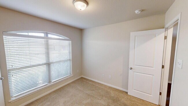 Building Photo - "Charming 3-Bedroom Home in Temple with Modern Granite Touches!"