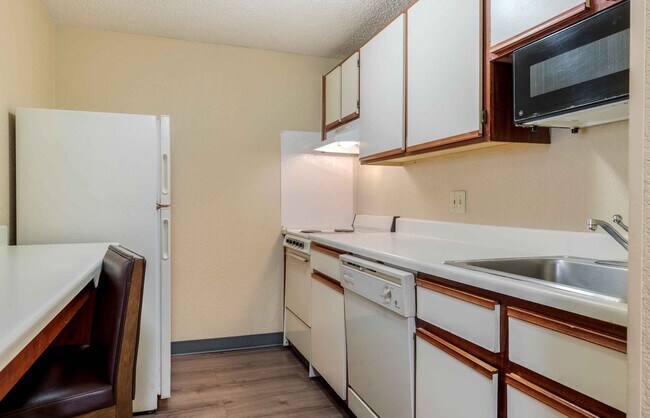 Building Photo - Furnished Studio-Dallas - Las Colinas - Meadow Creek Dr.