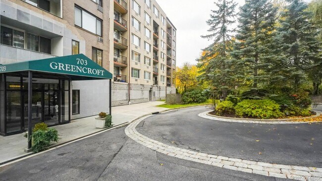 Primary Photo - 703 Pelham Rd