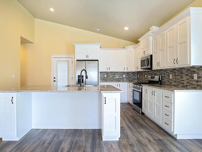 Building Photo - 656 Nobility Dr