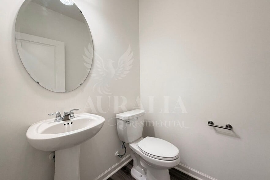 Building Photo - 937 Berkeley Glen Rd