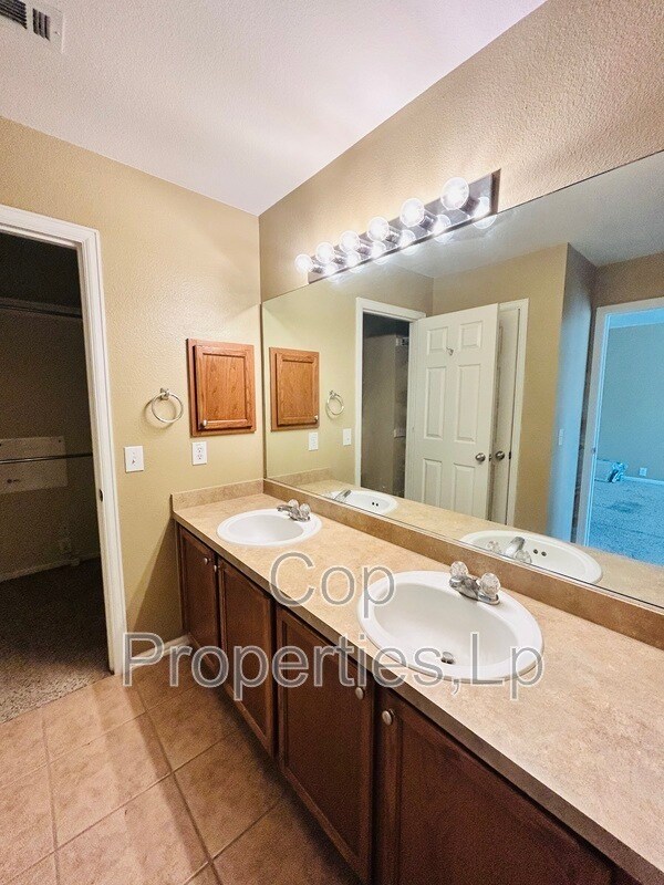 Building Photo - 13507 Bristow Dawn