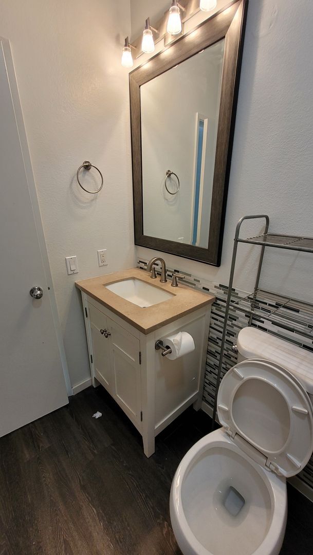 Building Photo - Centrally Located 2bd, 2bath, 2 pkg 1176sqft unit $2900