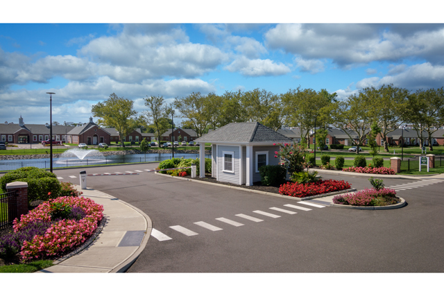 Gated Community - Fairfield Townhomes at Islip