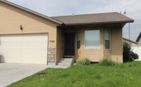 Building Photo - Twin Home In Ammon