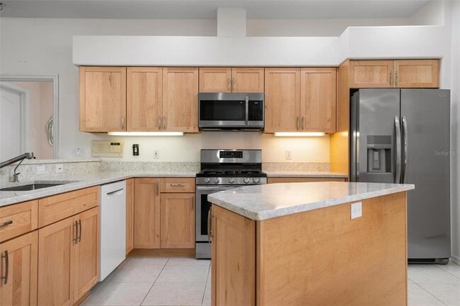 Building Photo - 5249 Far Oak Cir