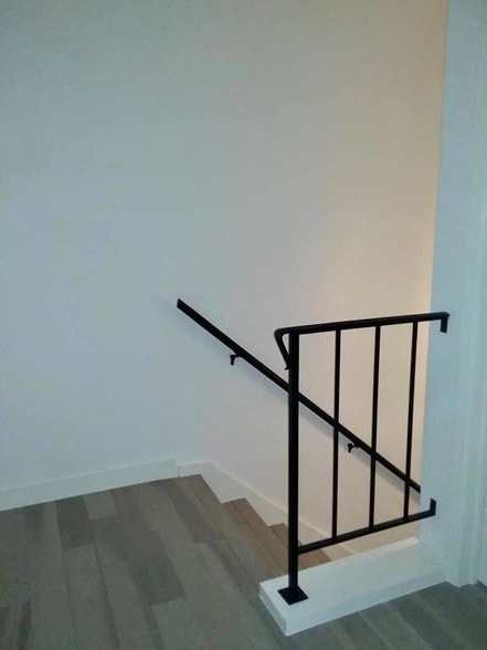 Building Photo - 824 Banister Ln