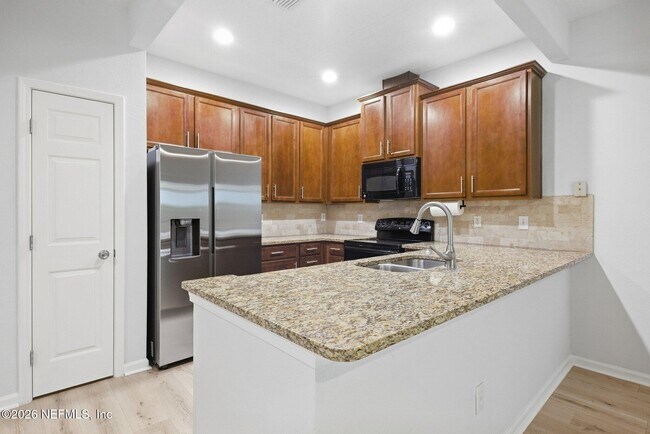 Building Photo - 13305 Solar Dr