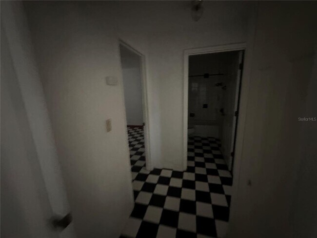 Building Photo - 1002 Shawnda Ln