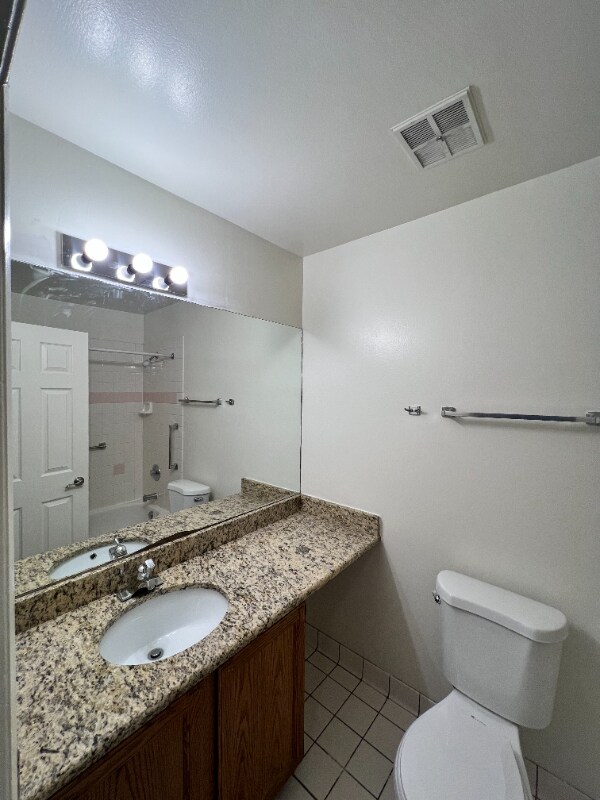 Building Photo - 5760 Abbey Dr