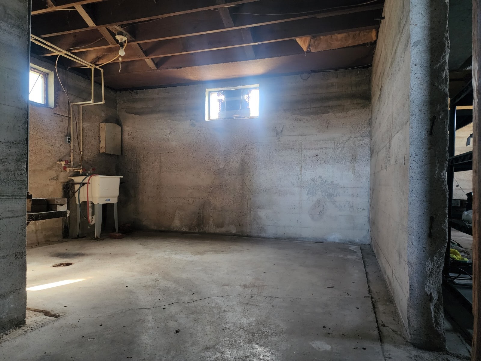 Basement Laundry Room - 265 19th Rd