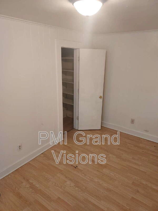 Building Photo - 2035 E William St