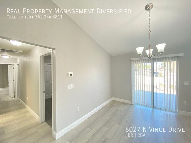Building Photo - 8027 N Vince Dr
