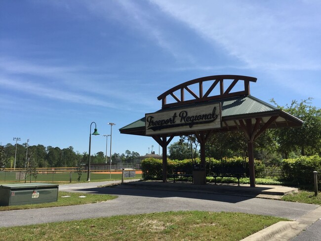 Building Photo - 3 Bedroom in Mill Cottages at Hammock Bay