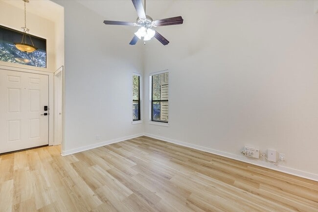 Building Photo - 2101 Rivers Edge Way
