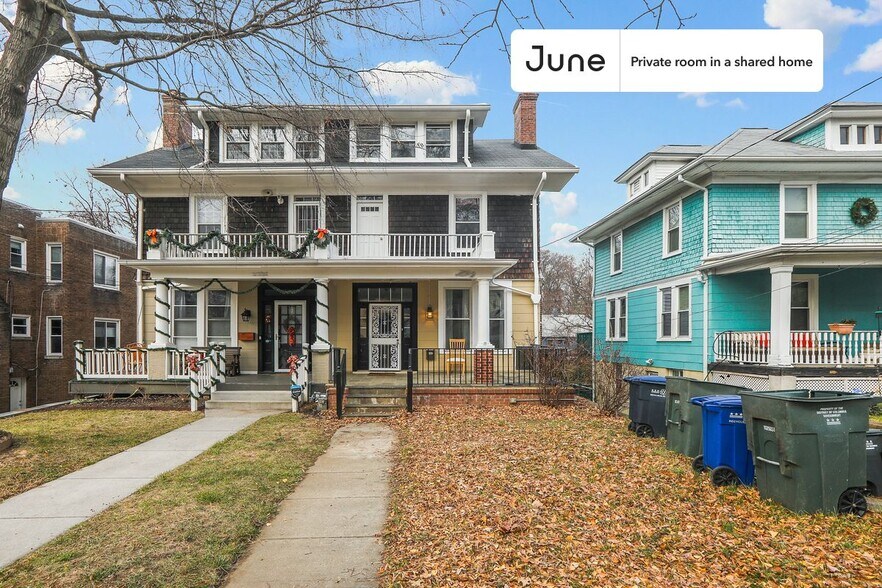 Building Photo - Room in Shared 2 bed/1 bath home in Brookland